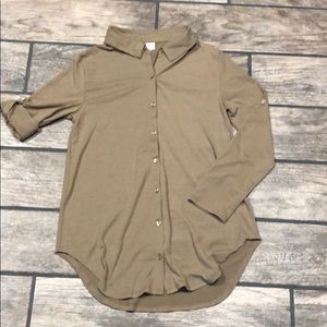 LulaRoe Valentina button you size small